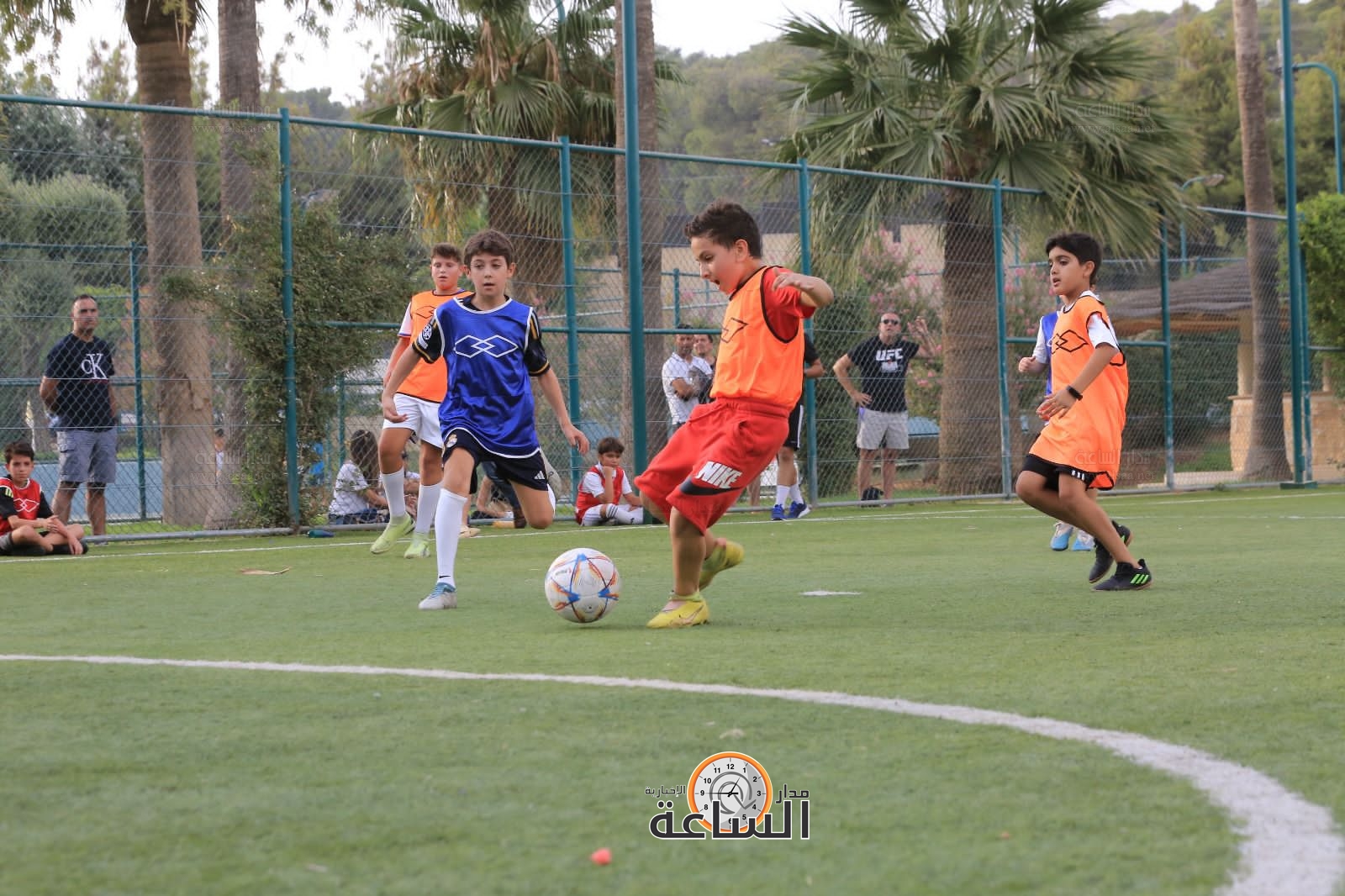 Madar Al-Saa Images 0.8660026635503784