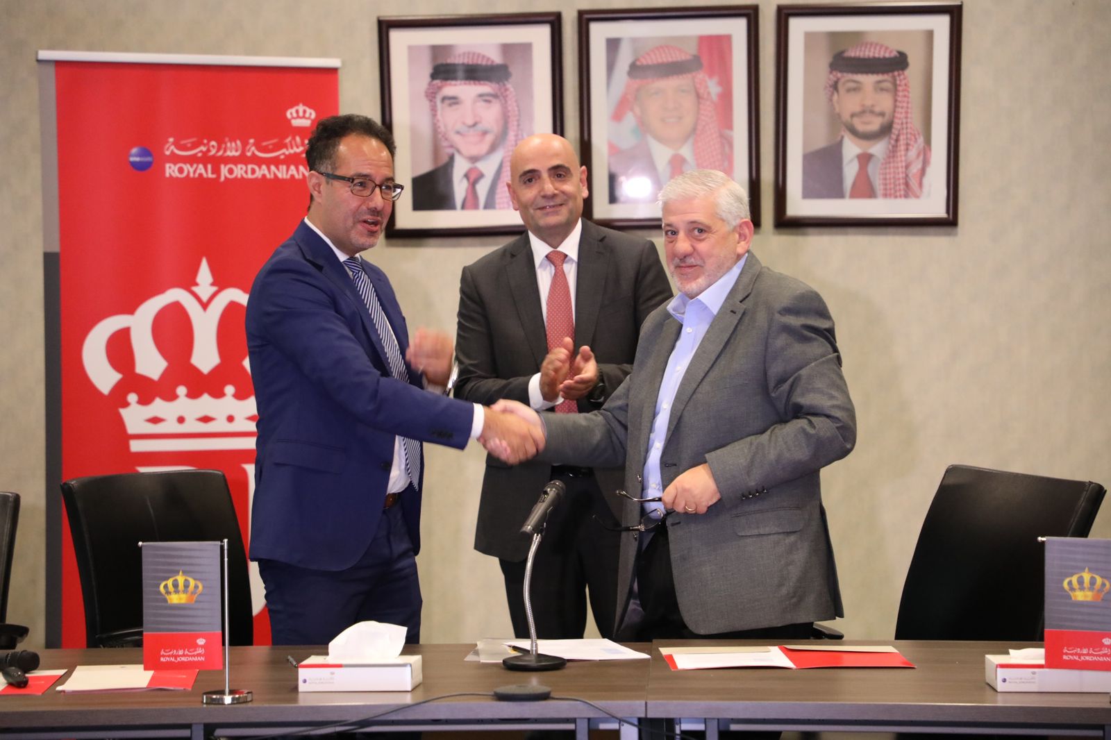 Madar Al-Saa Images 0.5761475707130357