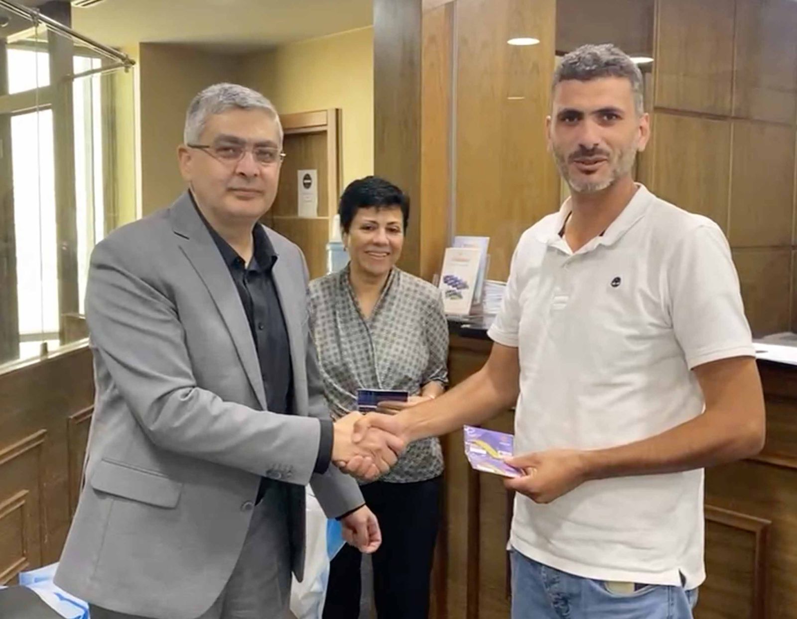 Madar Al-Saa Images 0.02470919131707494