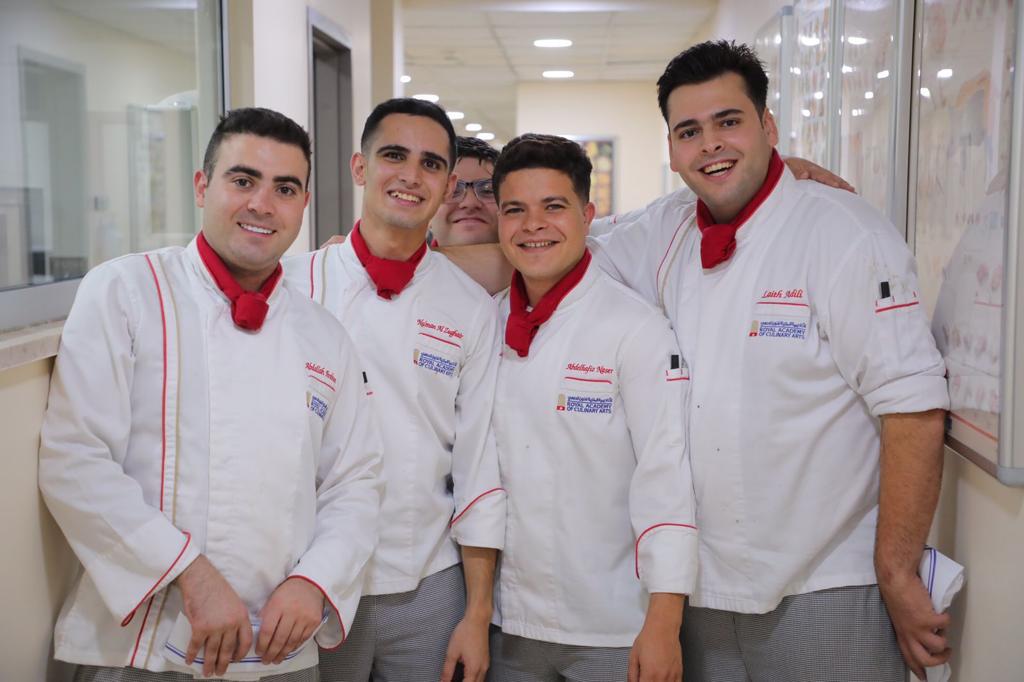 Madar Al-Saa Images 0.6171107361504578