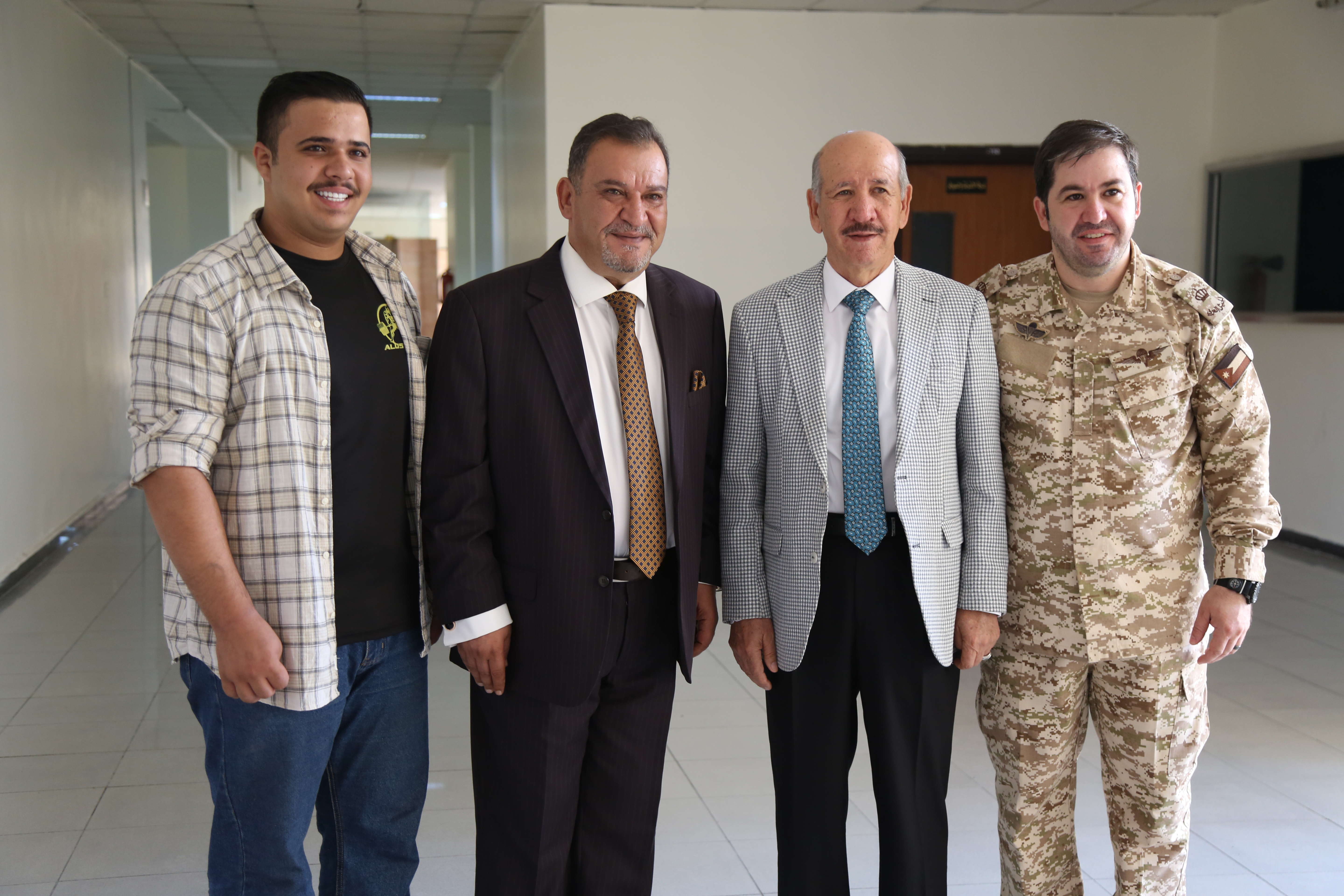 Madar Al-Saa Images 0.4911327862759458