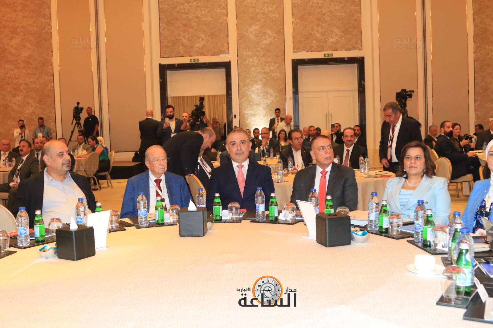 Madar Al-Saa Images 0.5732937511137016