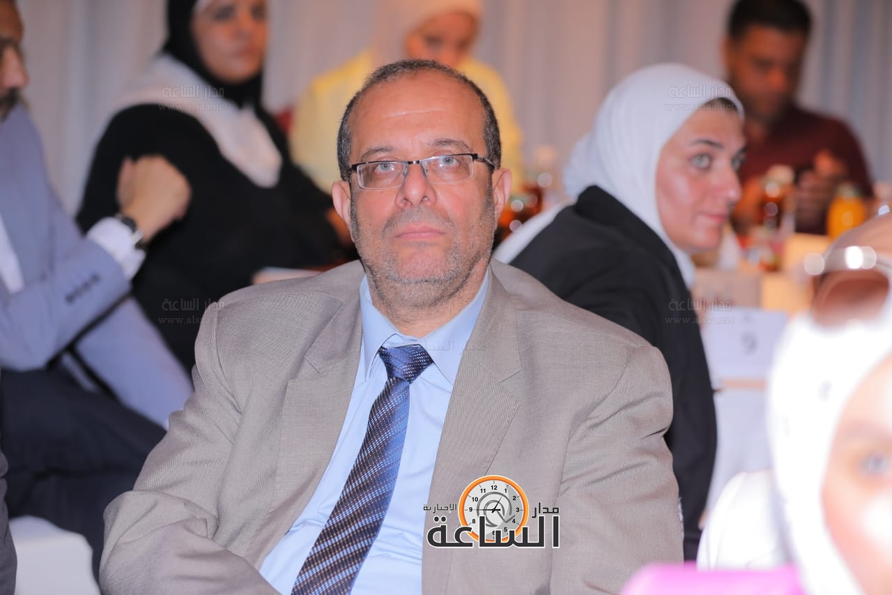 Madar Al-Saa Images 0.7400896357139322