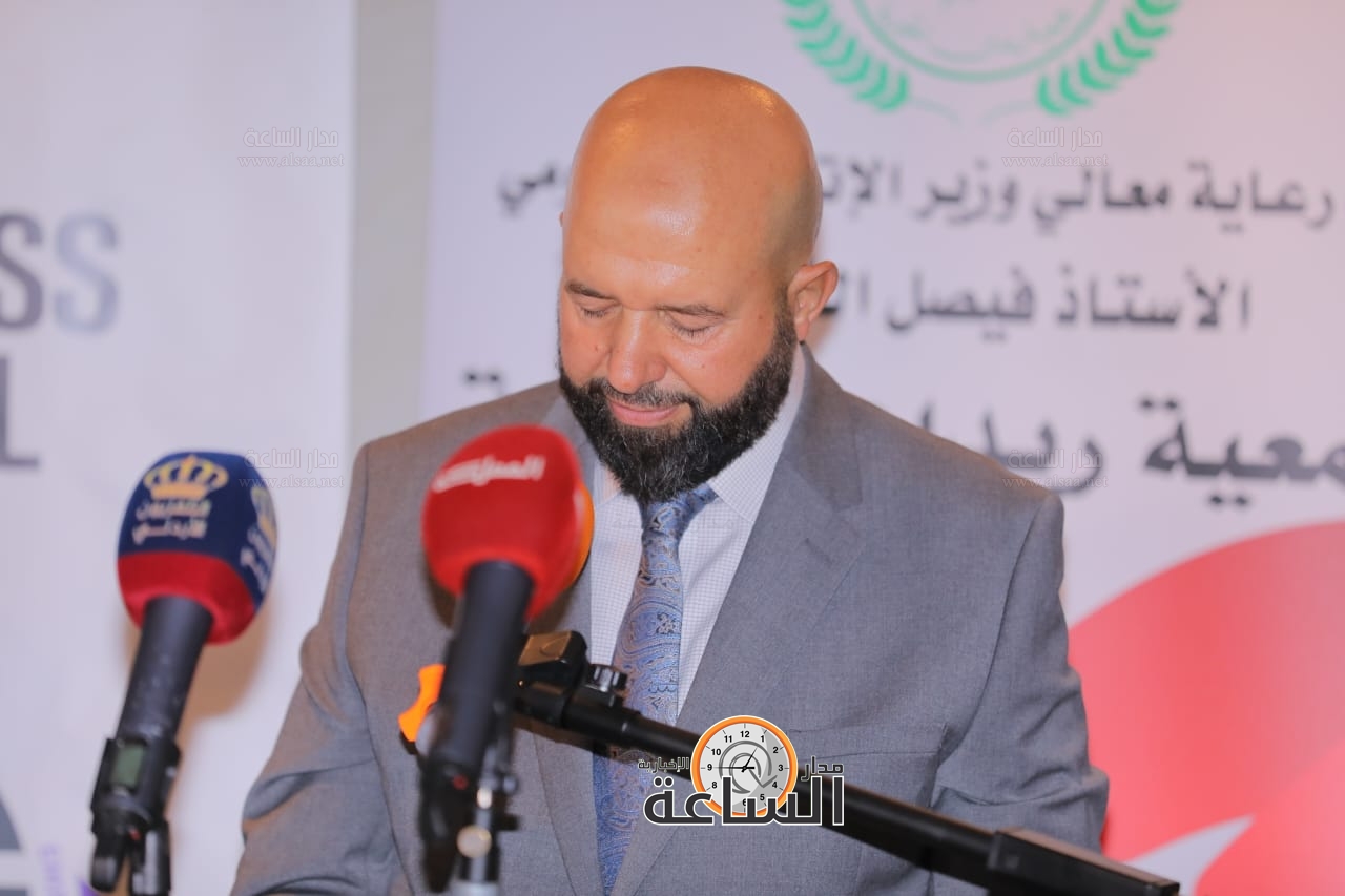 Madar Al-Saa Images 0.445058270529203