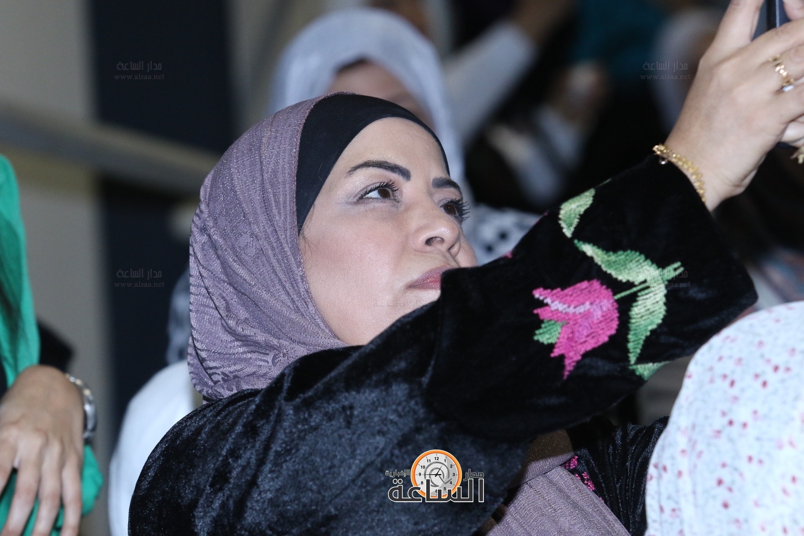 Madar Al-Saa Images 0.11787821948019461