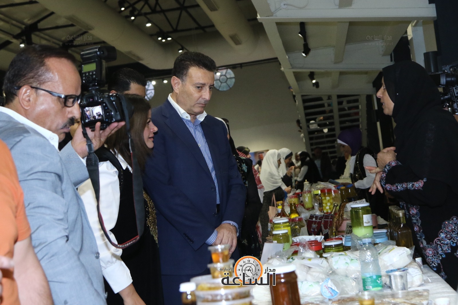 Madar Al-Saa Images 0.7802307640517238