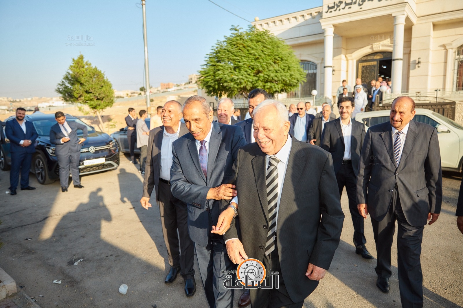 Madar Al-Saa Images 0.33268201050977764