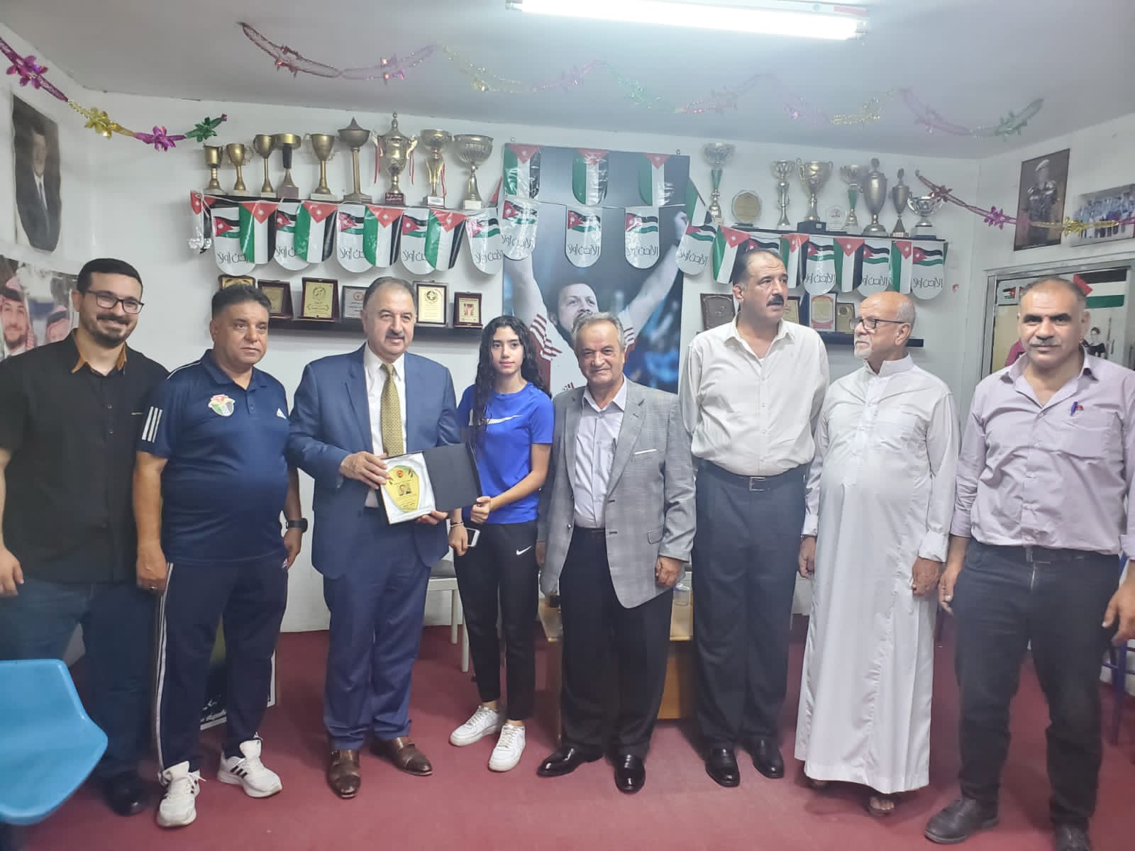 Madar Al-Saa Images 0.46154730638794117