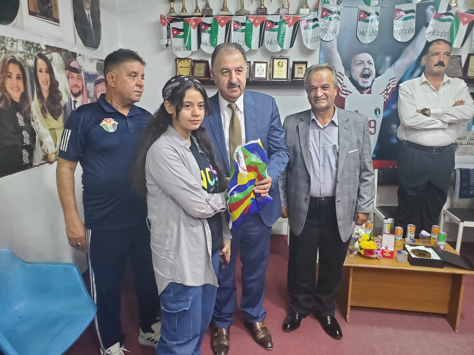 Madar Al-Saa Images 0.13580035406560298