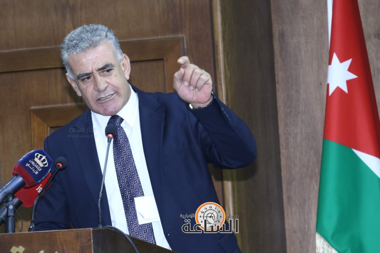 Madar Al-Saa Images 0.24320590063353542