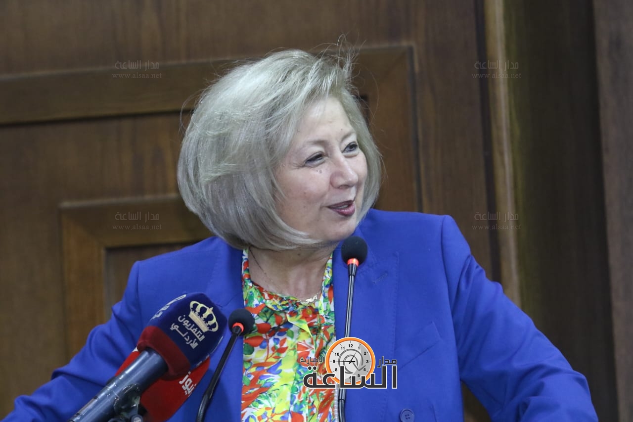 Madar Al-Saa Images 0.41019457413539606