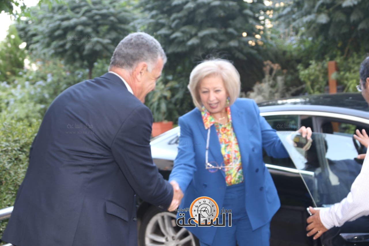 Madar Al-Saa Images 0.6484826609845811