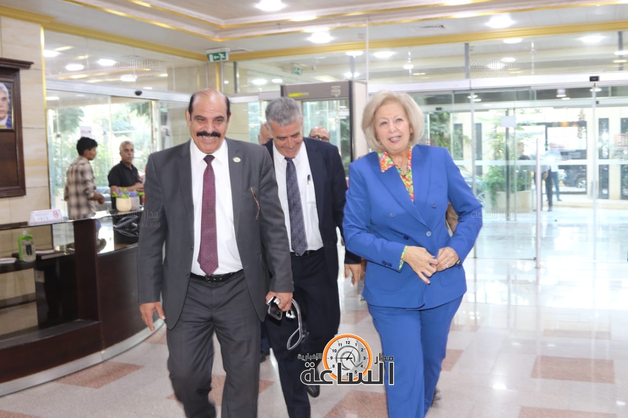 Madar Al-Saa Images 0.2596392785160404