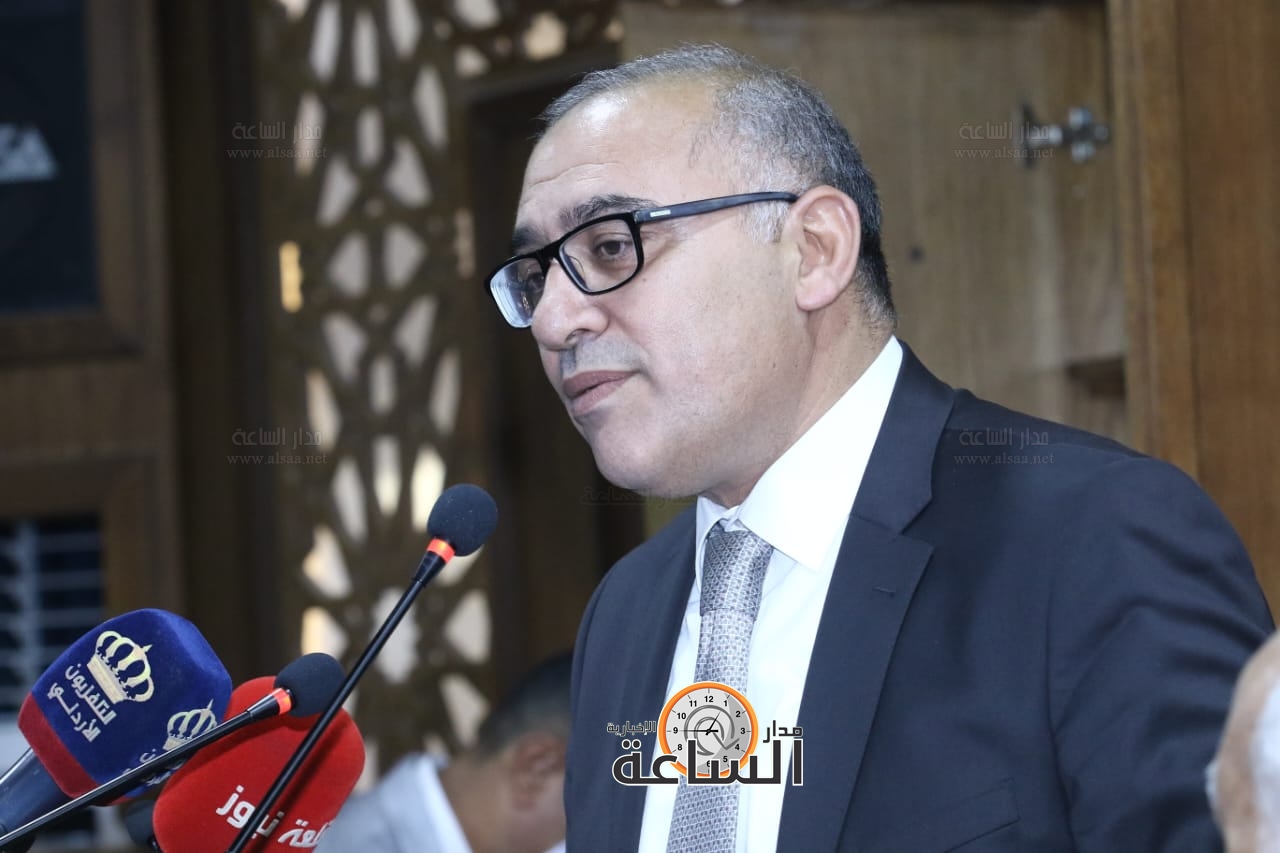 Madar Al-Saa Images 0.48561851341125317