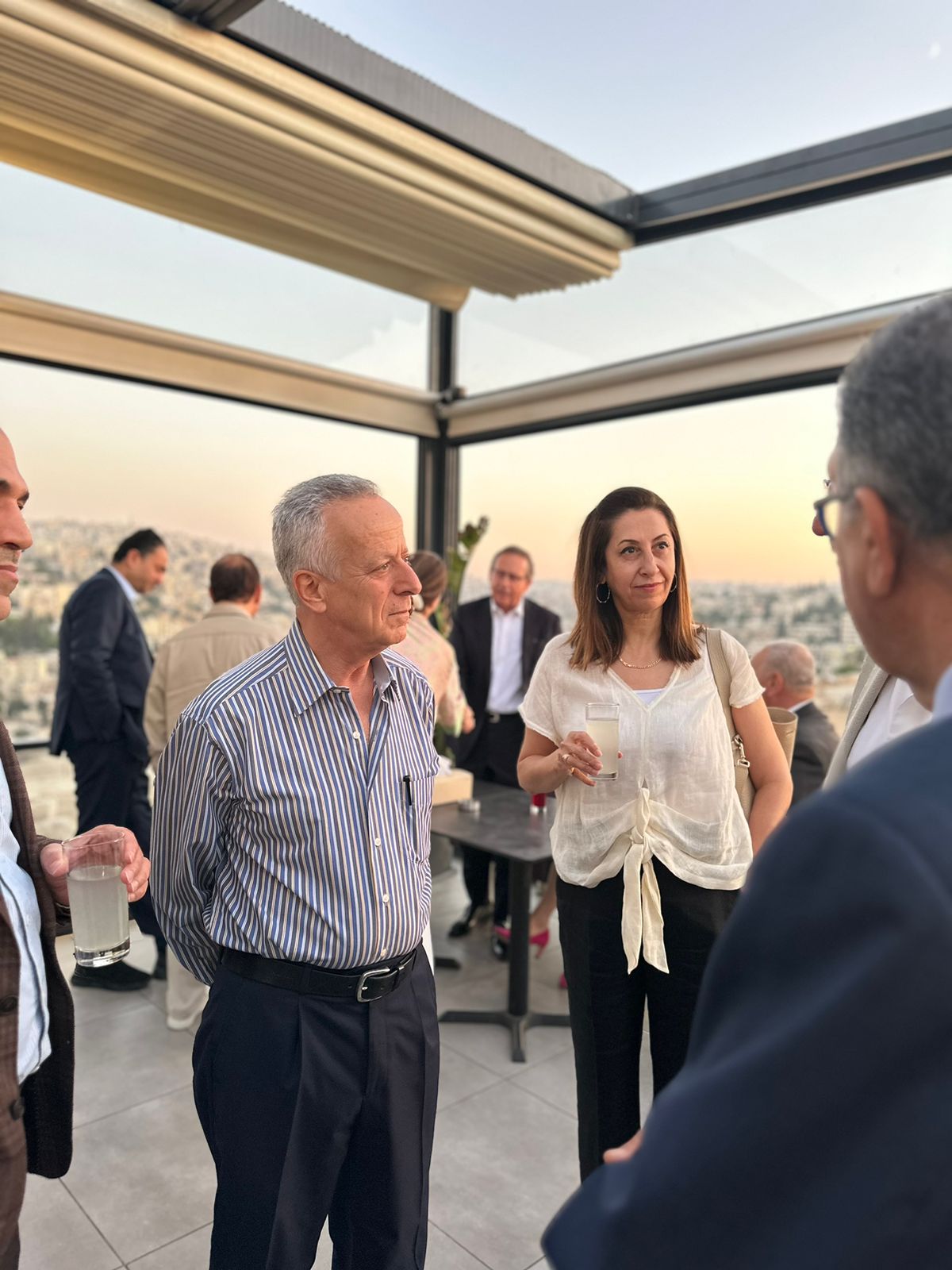 Madar Al-Saa Images 0.6937407516523202