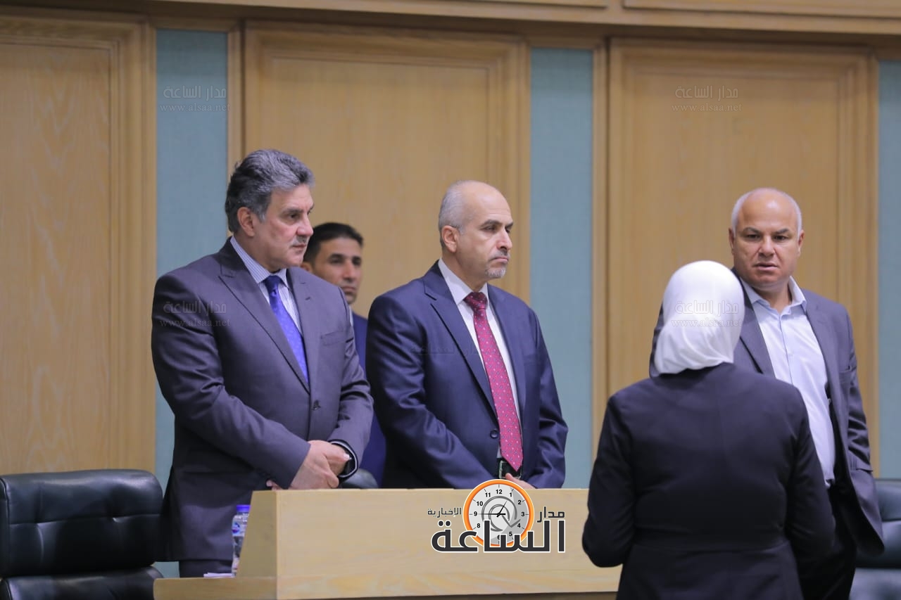 Madar Al-Saa Images 0.19016805384312185