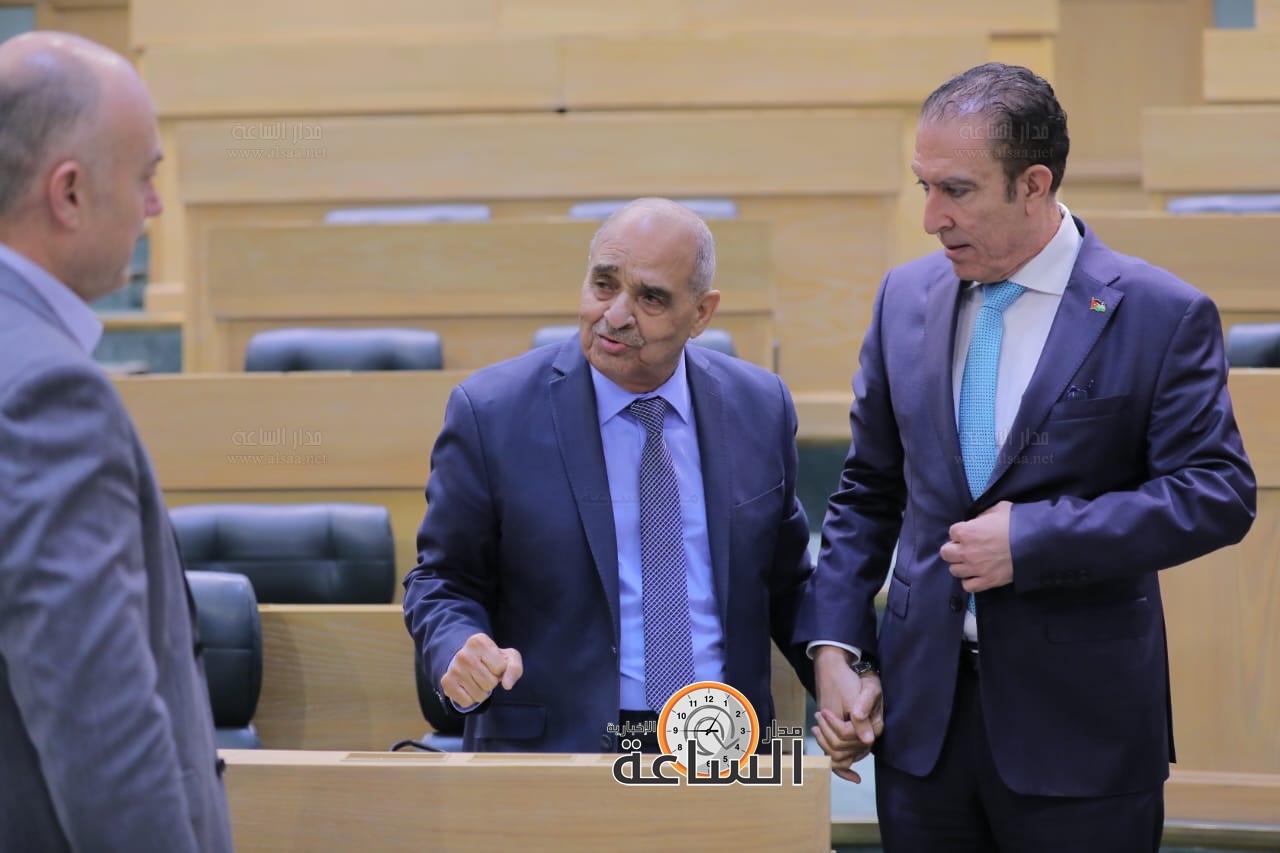 Madar Al-Saa Images 0.6894260571867659