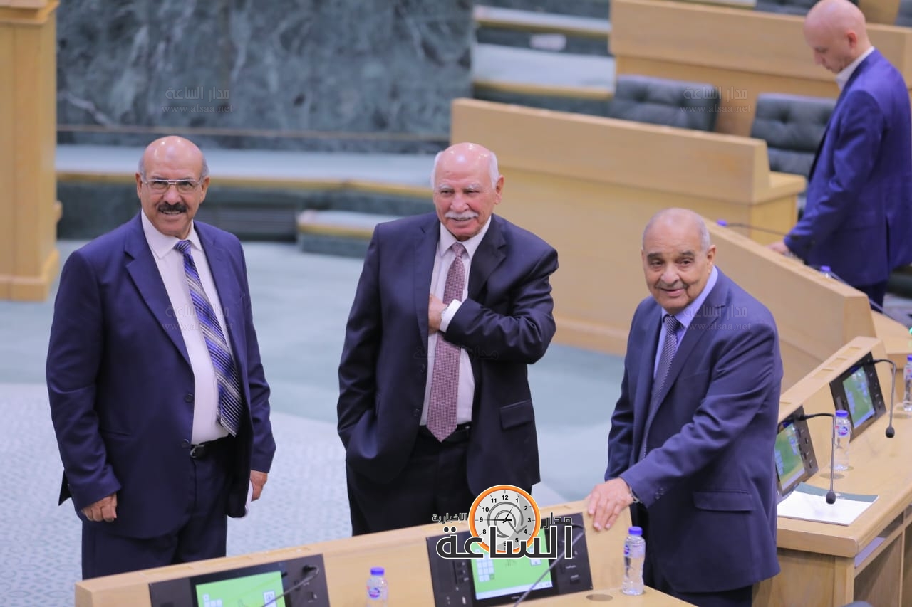 Madar Al-Saa Images 0.7659742990005121