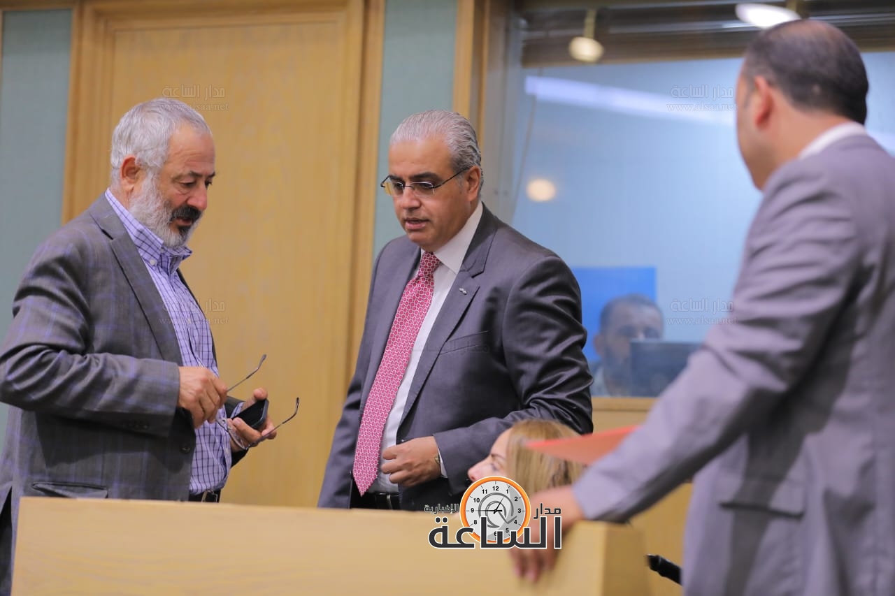 Madar Al-Saa Images 0.32112070109659463