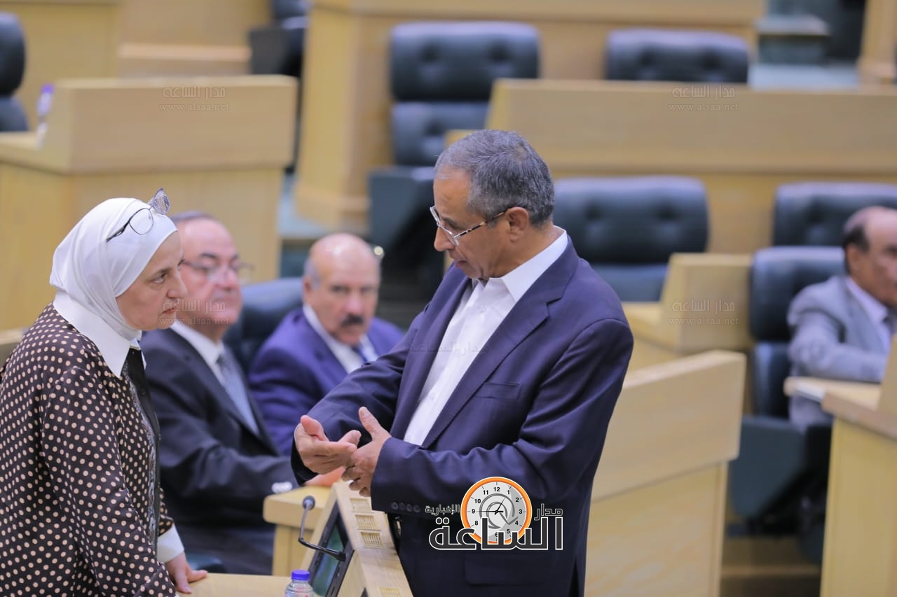 Madar Al-Saa Images 0.04151871029678378