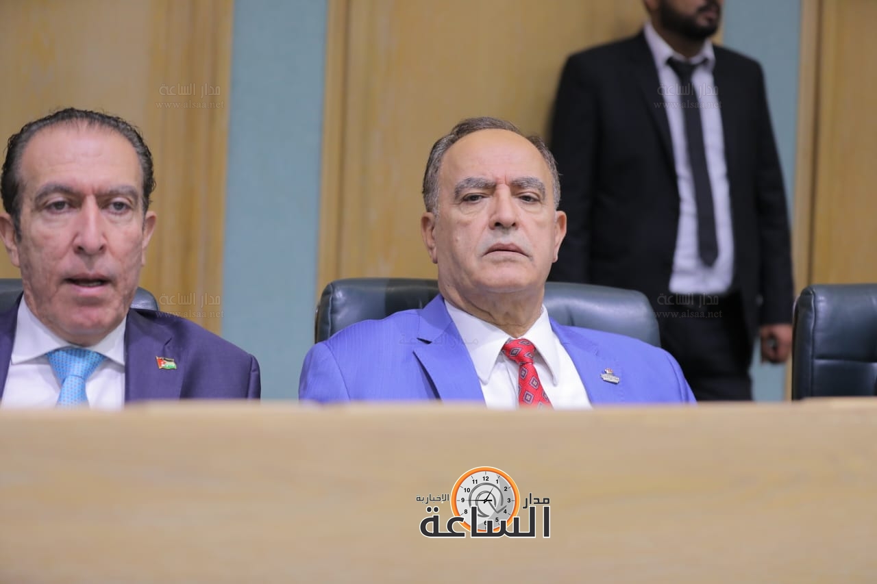 Madar Al-Saa Images 0.9329914490379732