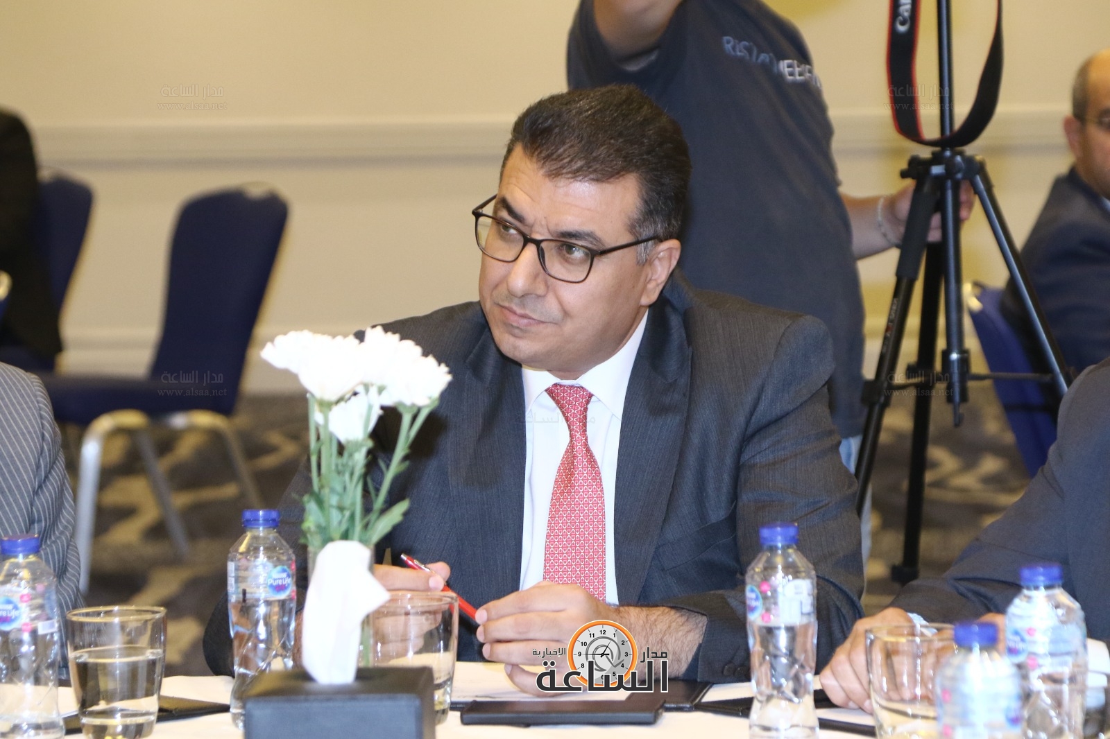 Madar Al-Saa Images 0.9336700425079569