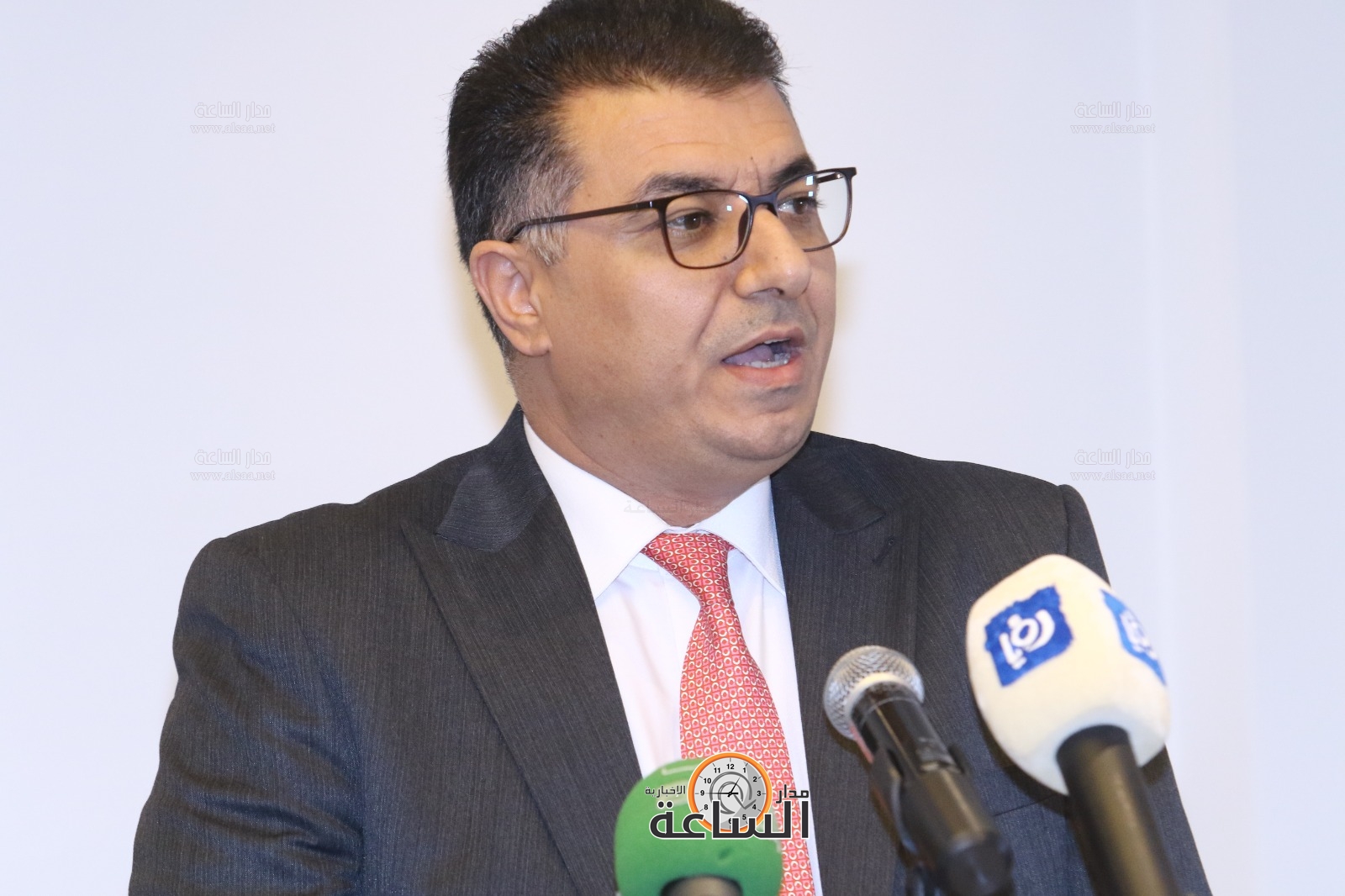 Madar Al-Saa Images 0.818647918939899