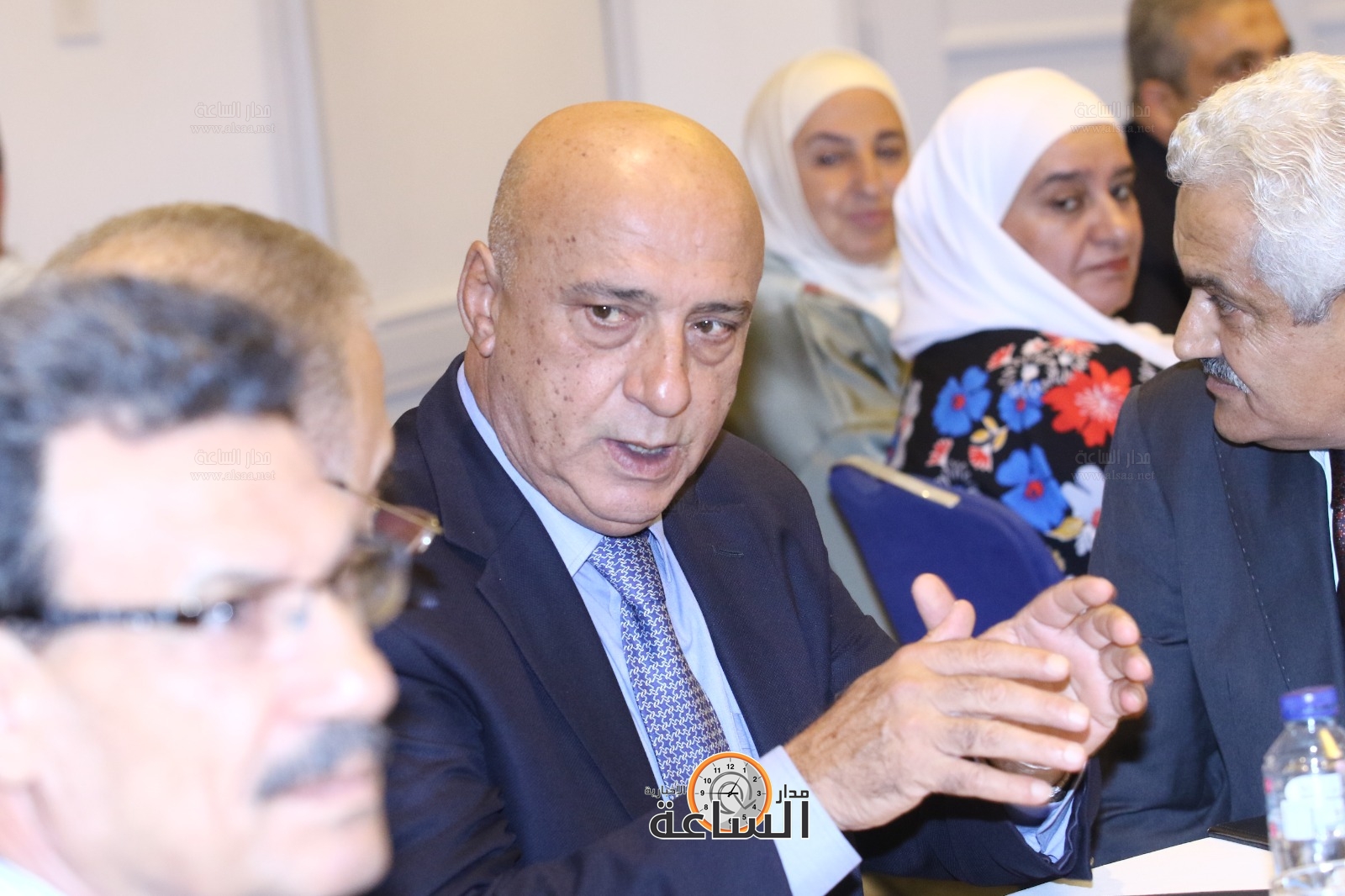 Madar Al-Saa Images 0.10547444930832972