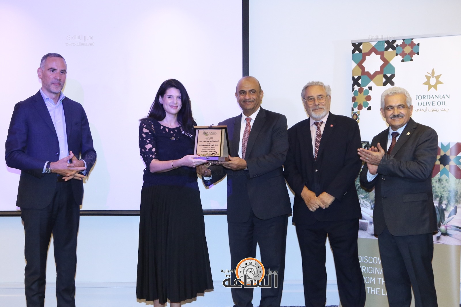 Madar Al-Saa Images 0.7866380748159665