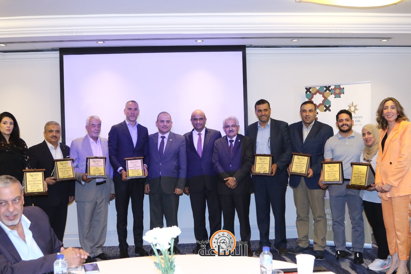 Madar Al-Saa Images 0.4874782596744569