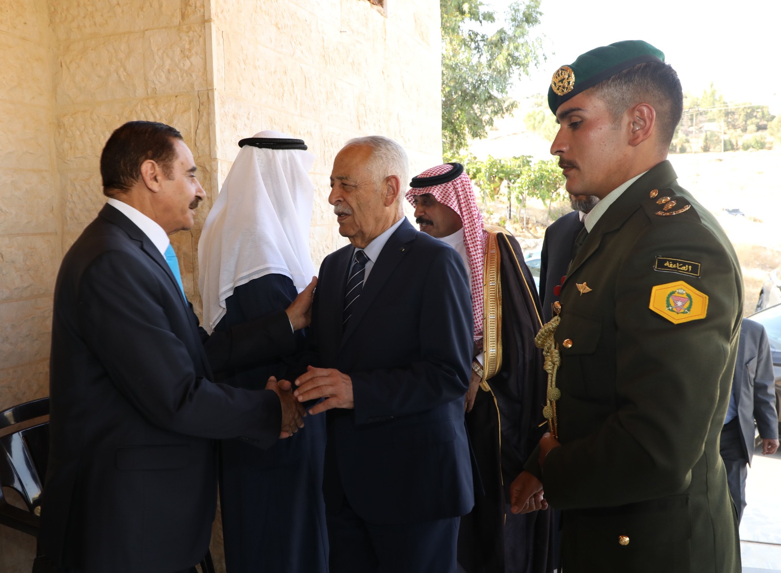 Madar Al-Saa Images 0.5325083693556387