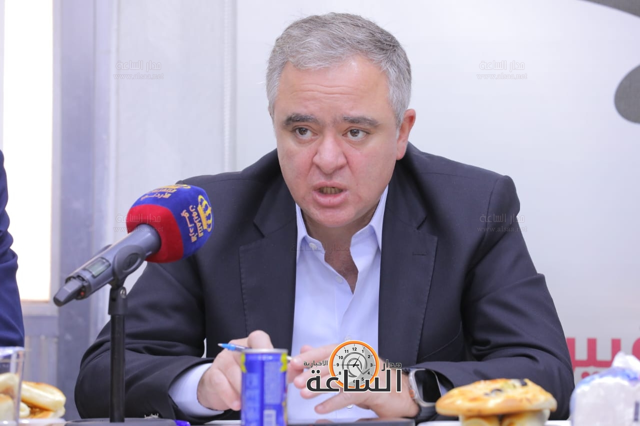 Madar Al-Saa Images 0.9228901434299266