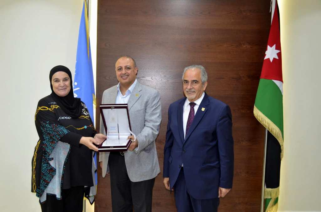 Madar Al-Saa Images 0.32039814723603177