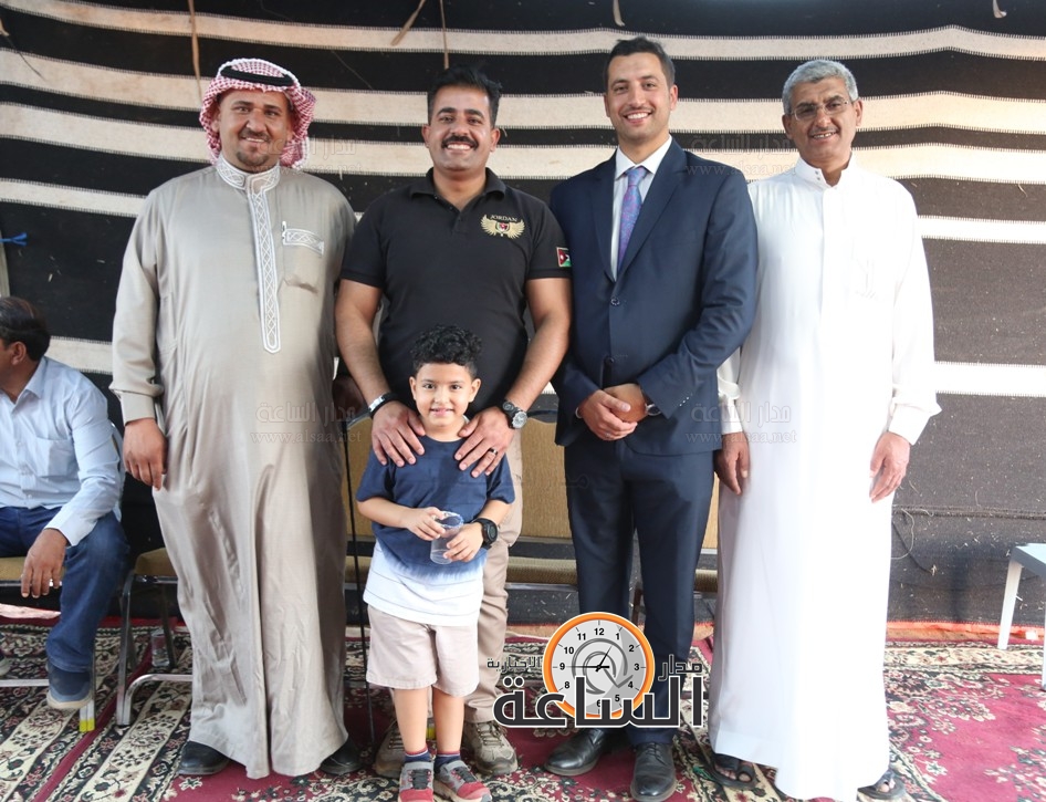 Madar Al-Saa Images 0.42257270330174723