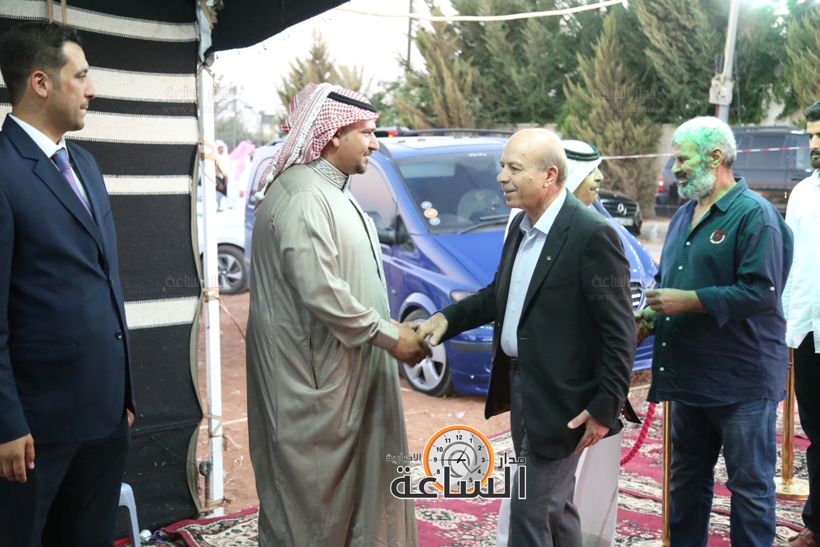 Madar Al-Saa Images 0.6653813225772147