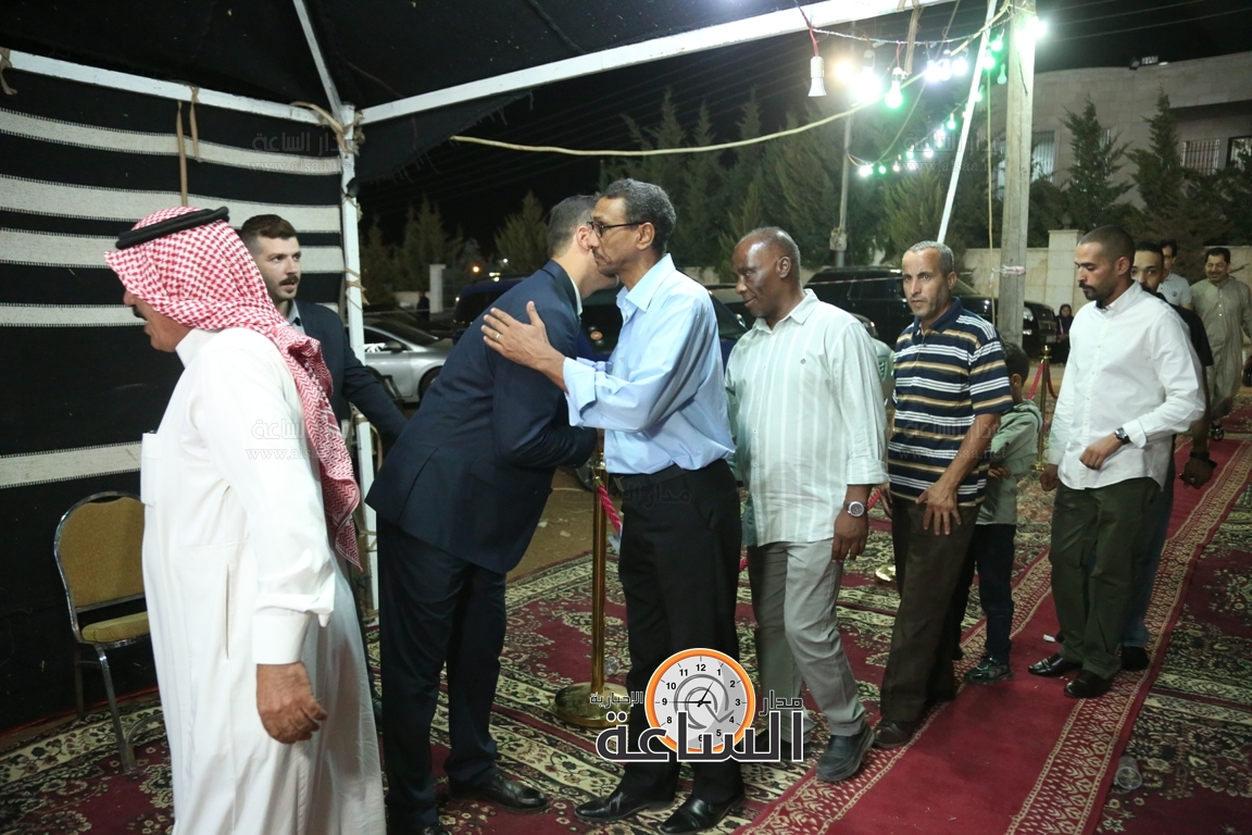 Madar Al-Saa Images 0.3560172527376777