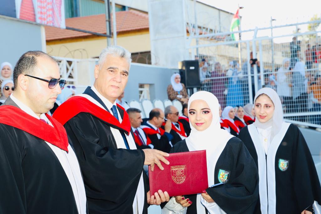 Madar Al-Saa Images 0.7491568140003093