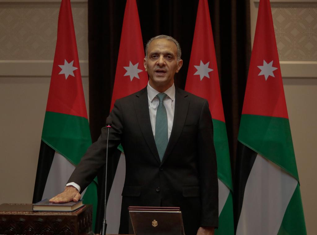 Madar Al-Saa Images 0.4085384287722966