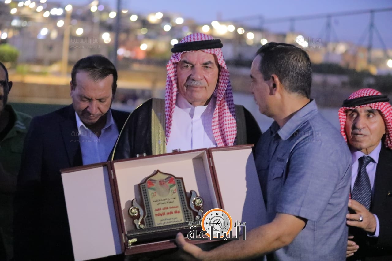 Madar Al-Saa Images 0.985800890885902