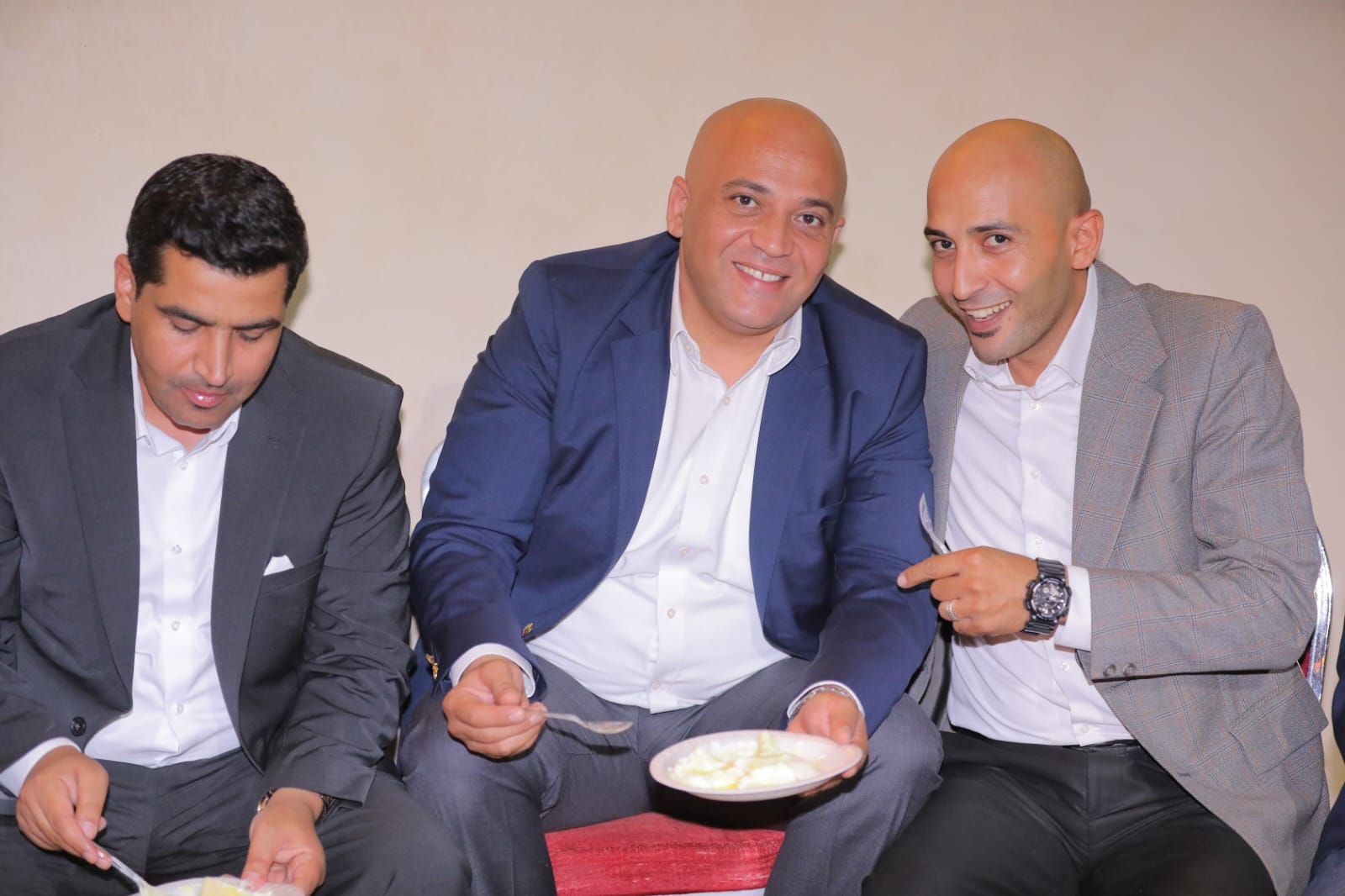 Madar Al-Saa Images 0.1938372395907868