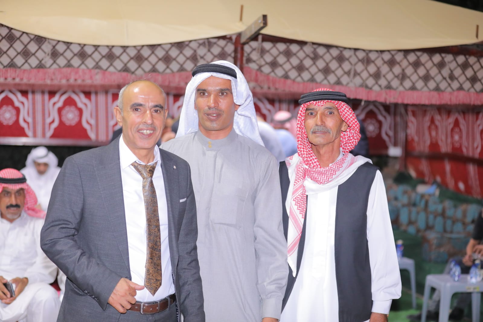 Madar Al-Saa Images 0.7840638398088513