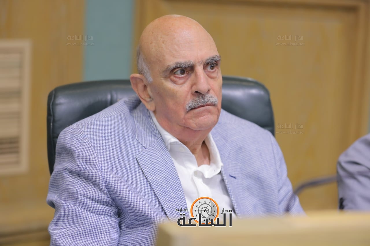 Madar Al-Saa Images 0.49396143659684344