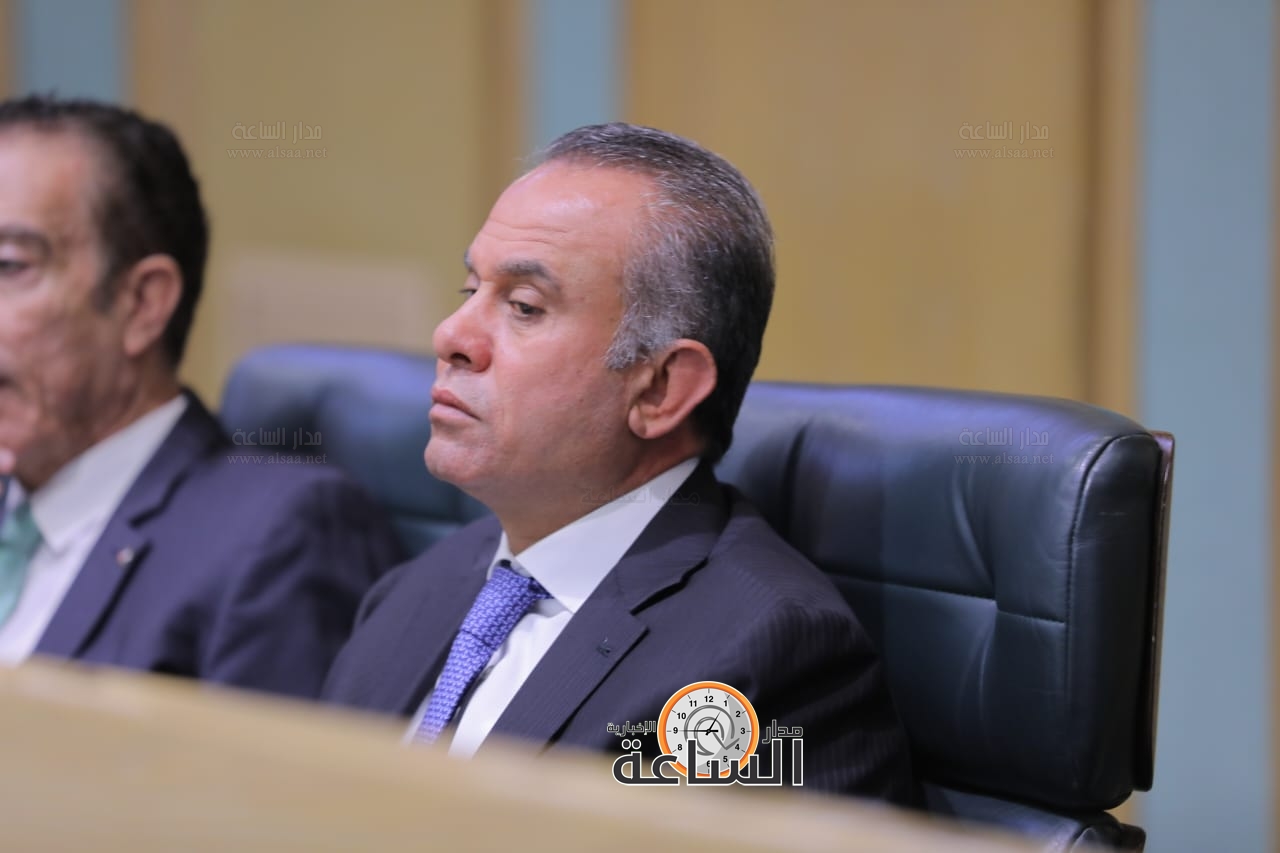 Madar Al-Saa Images 0.19359474585607628