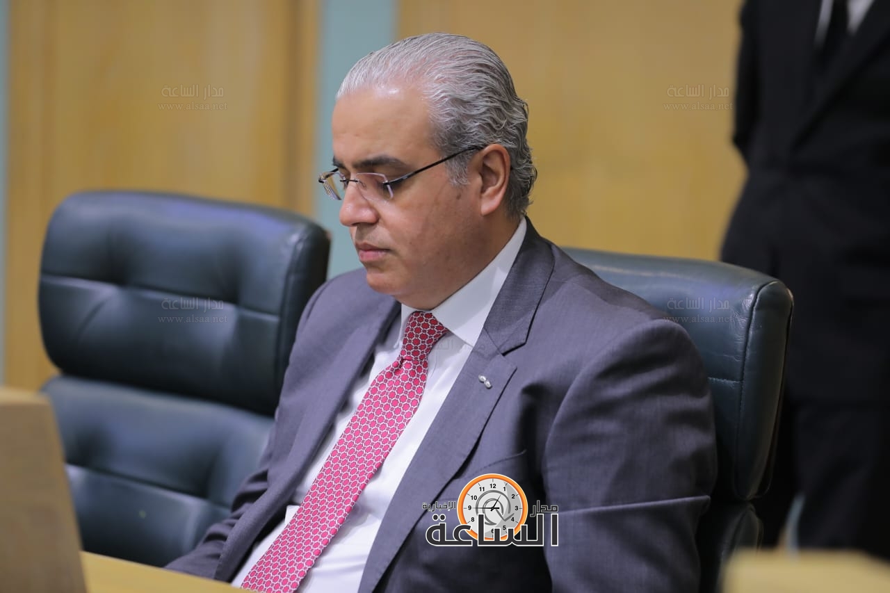 Madar Al-Saa Images 0.8825715386679294