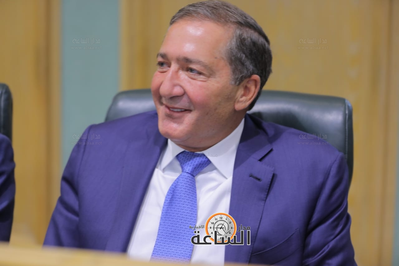 Madar Al-Saa Images 0.11852402635777337