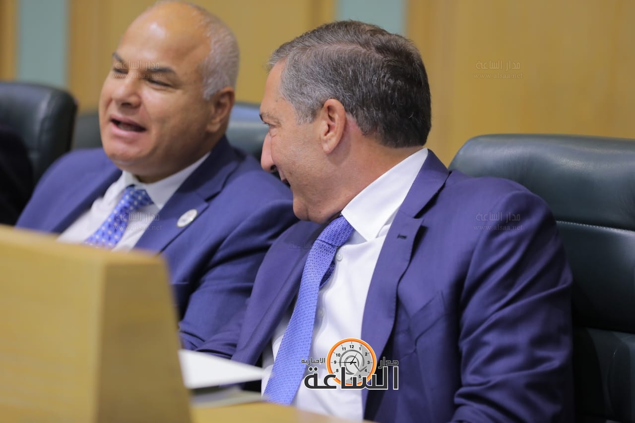 Madar Al-Saa Images 0.48292887692484854