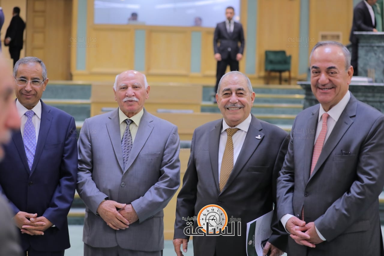 Madar Al-Saa Images 0.39470876348041006