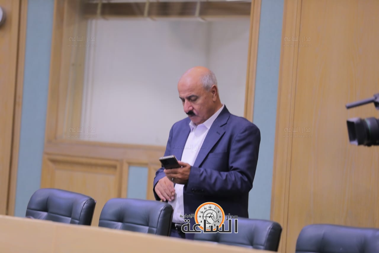 Madar Al-Saa Images 0.18488085231216833