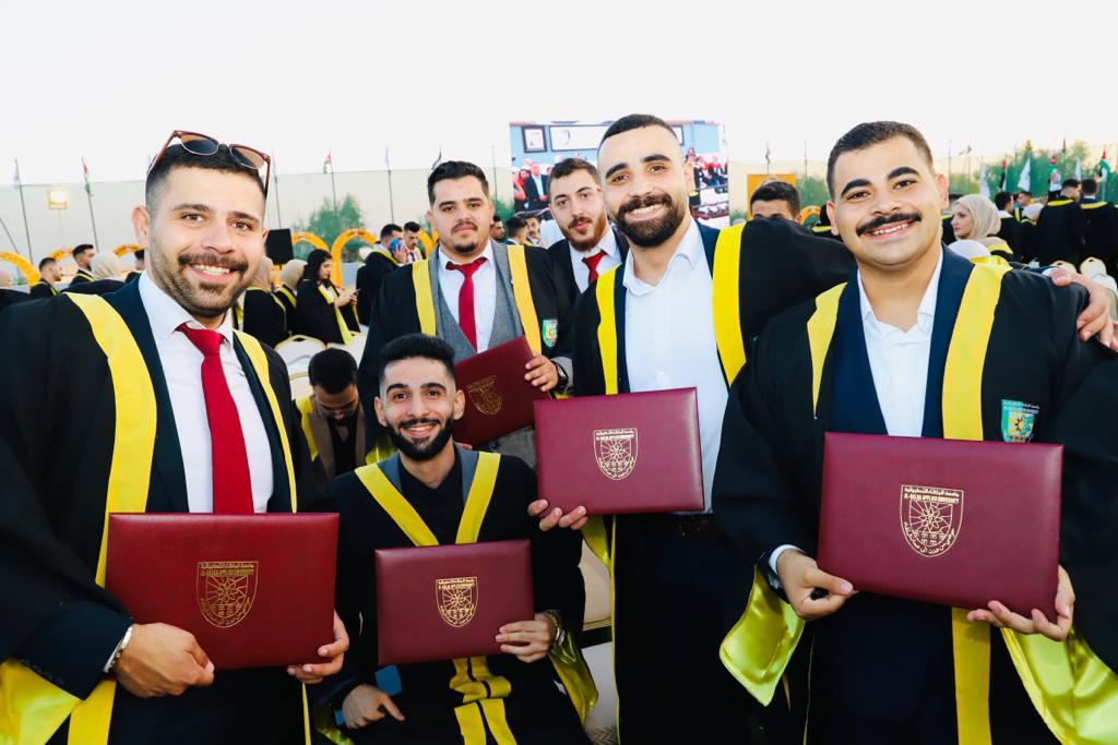 Madar Al-Saa Images 0.9539210638901512