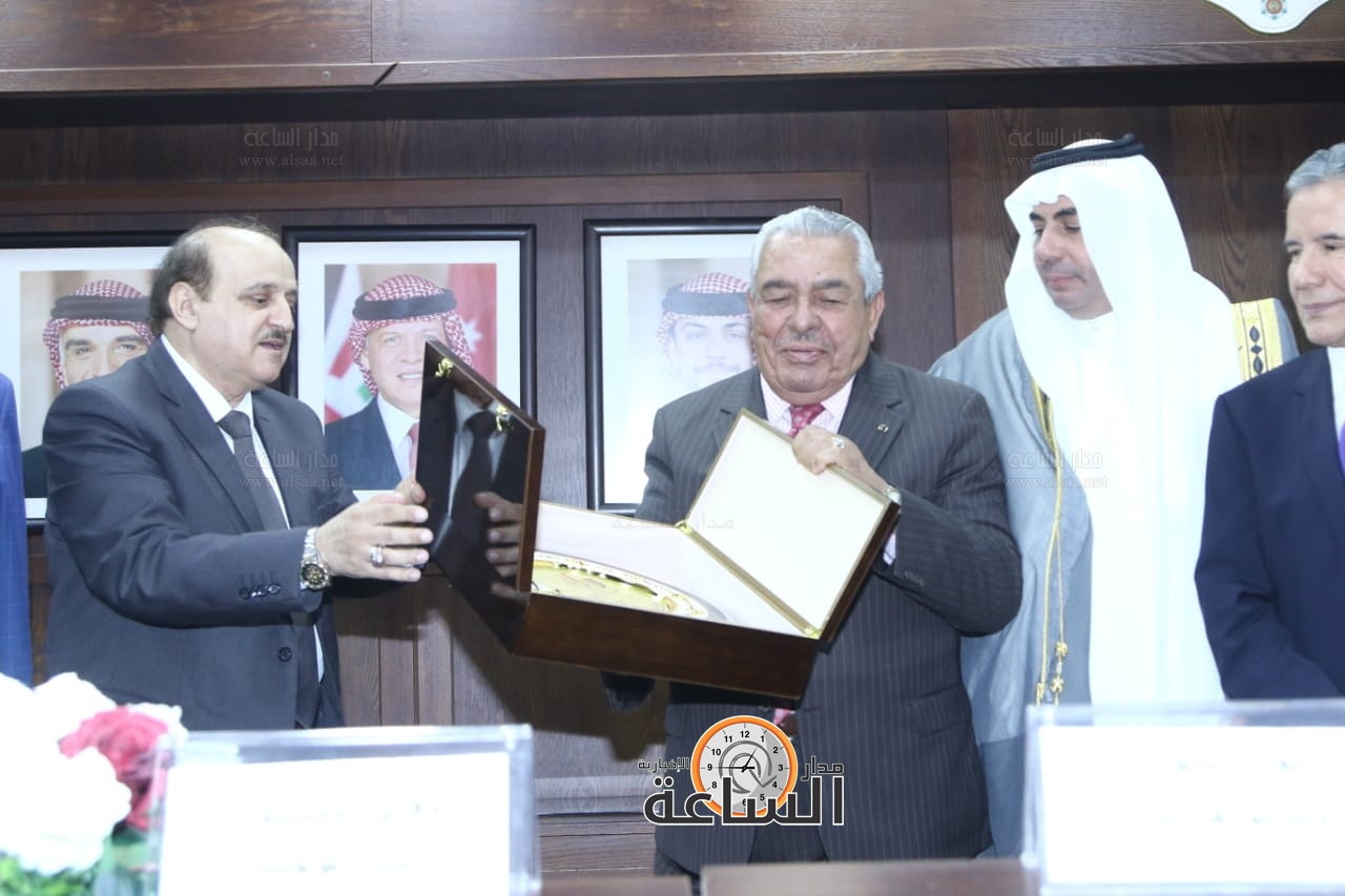 Madar Al-Saa Images 0.8650745322973734